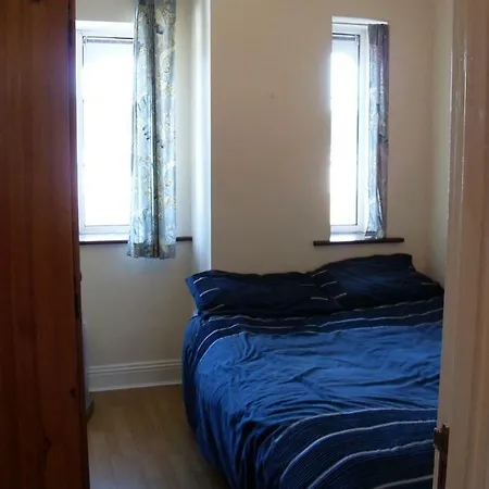 6 Downpatrick, The Headlands, Sarsfield Road * Cork